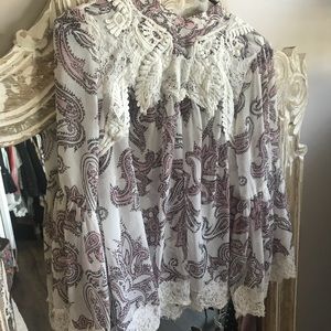 Beautiful Paisley Print Blouse